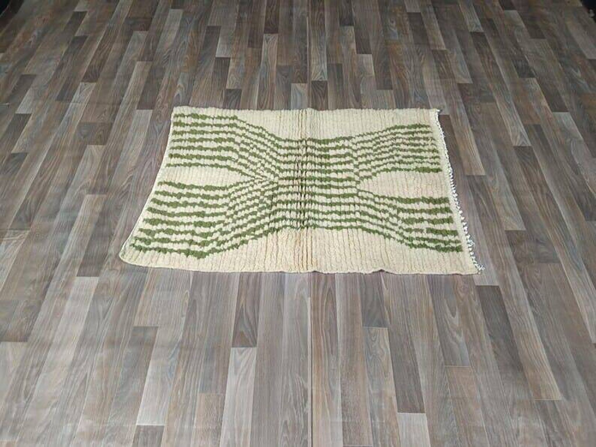 Tapis berbère fait main traditionnelle taille 250 x 250 cm