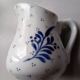 Petit pot à lait en porcelaine de Limoges