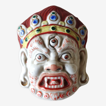 Masque tibétain en porcelaine