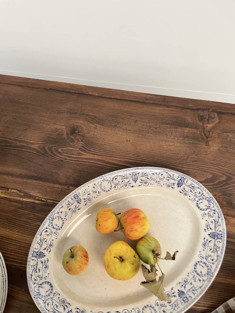 Set of 23 pieces of Marie Louise ironstone service