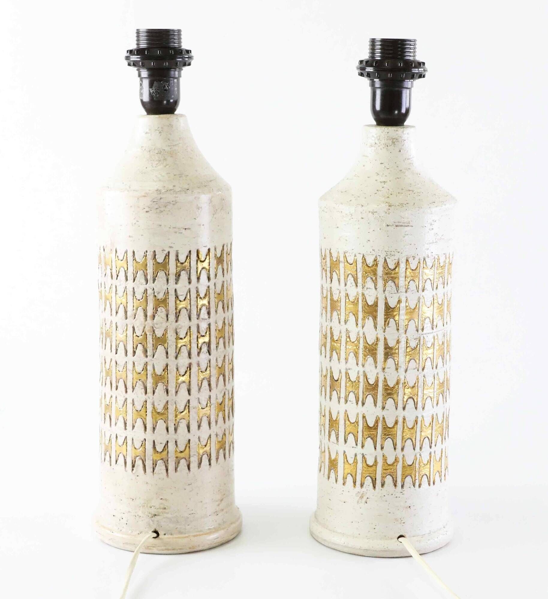 Pair of Bergboms ivory enamelled desk lamps and gilded ceramic Sweden 960