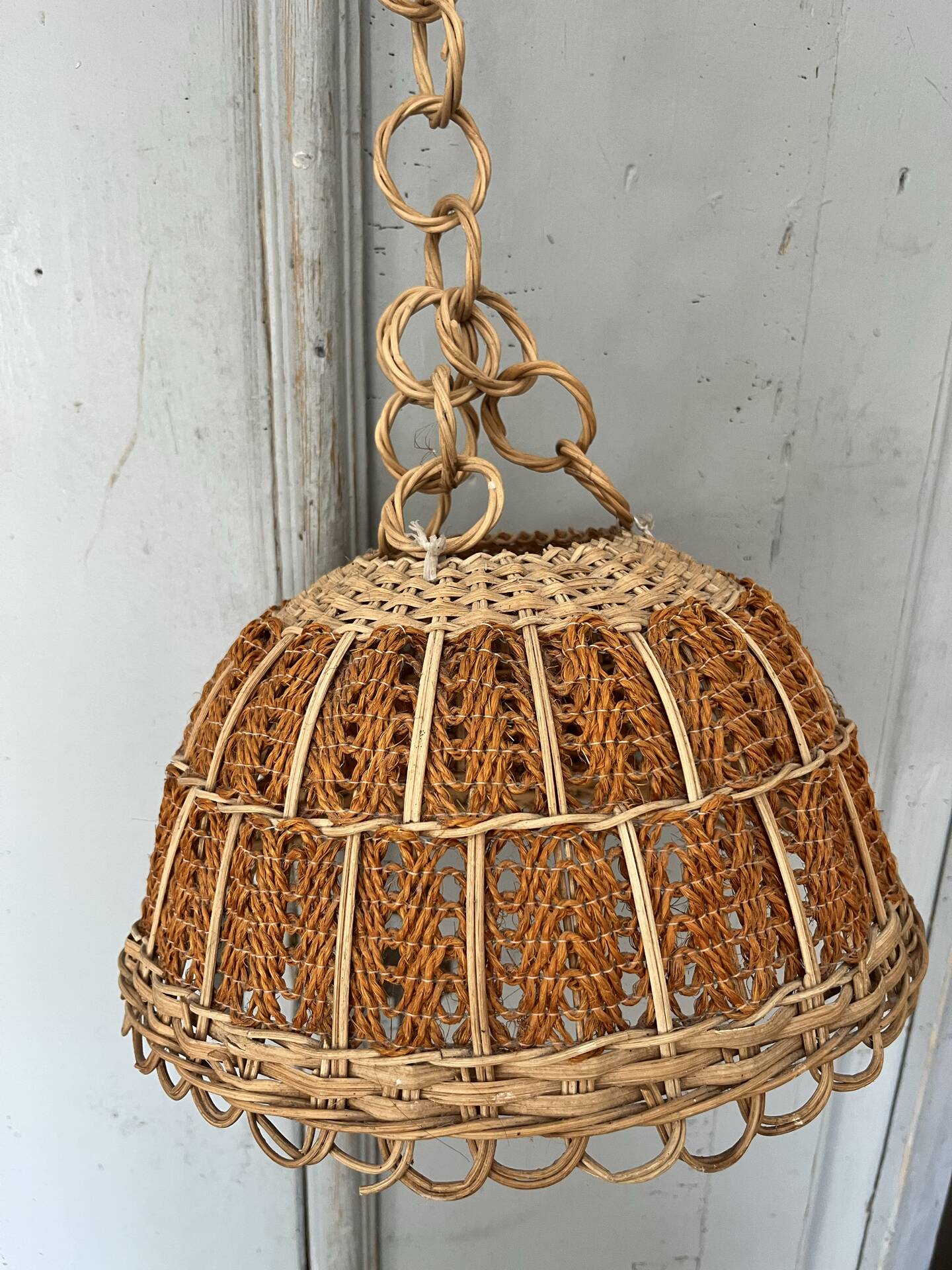 Wicker suspension