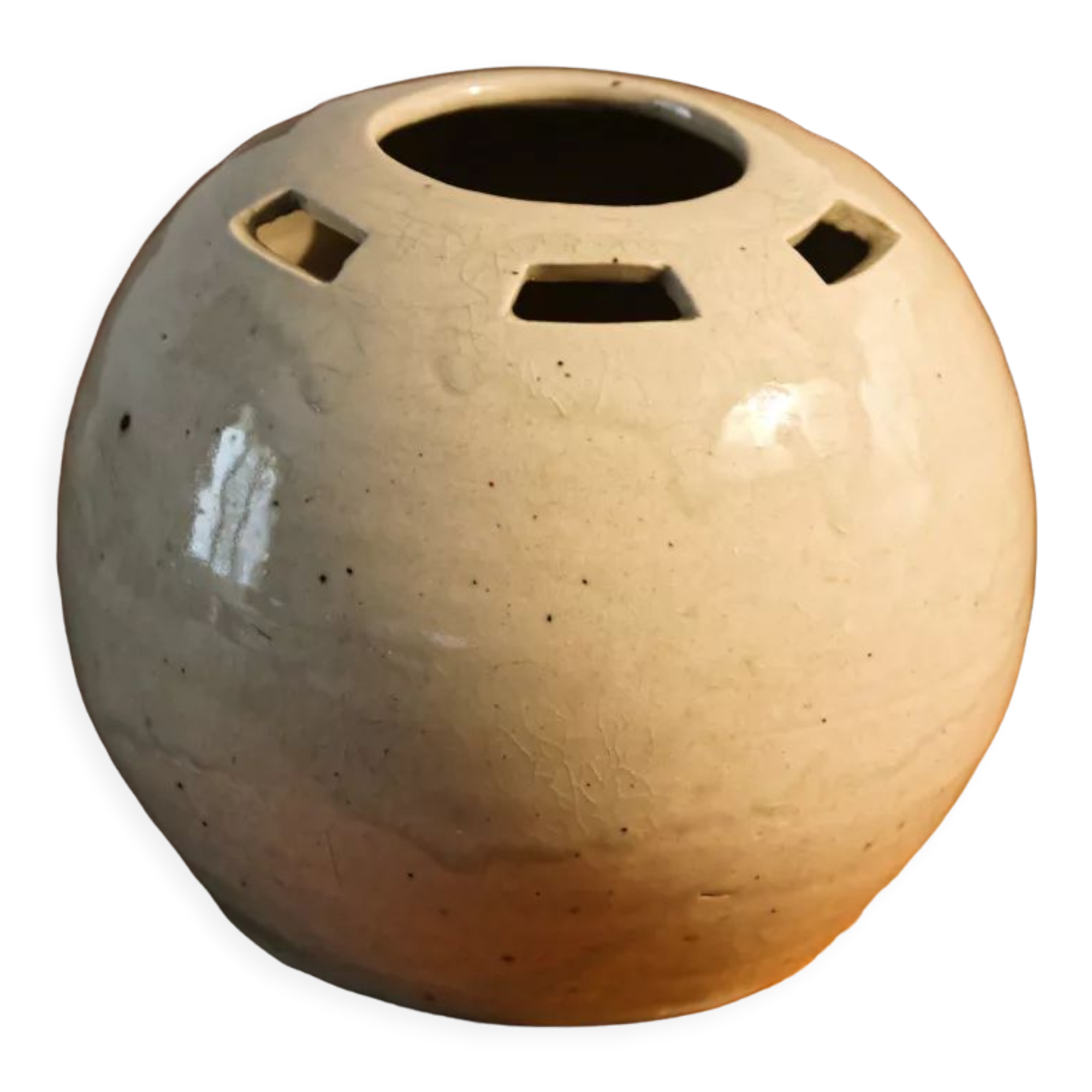 Openwork ball vase, Betzy Augeron