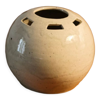 Openwork ball vase, Betzy Augeron