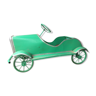 Ancienne voiture a pédales
