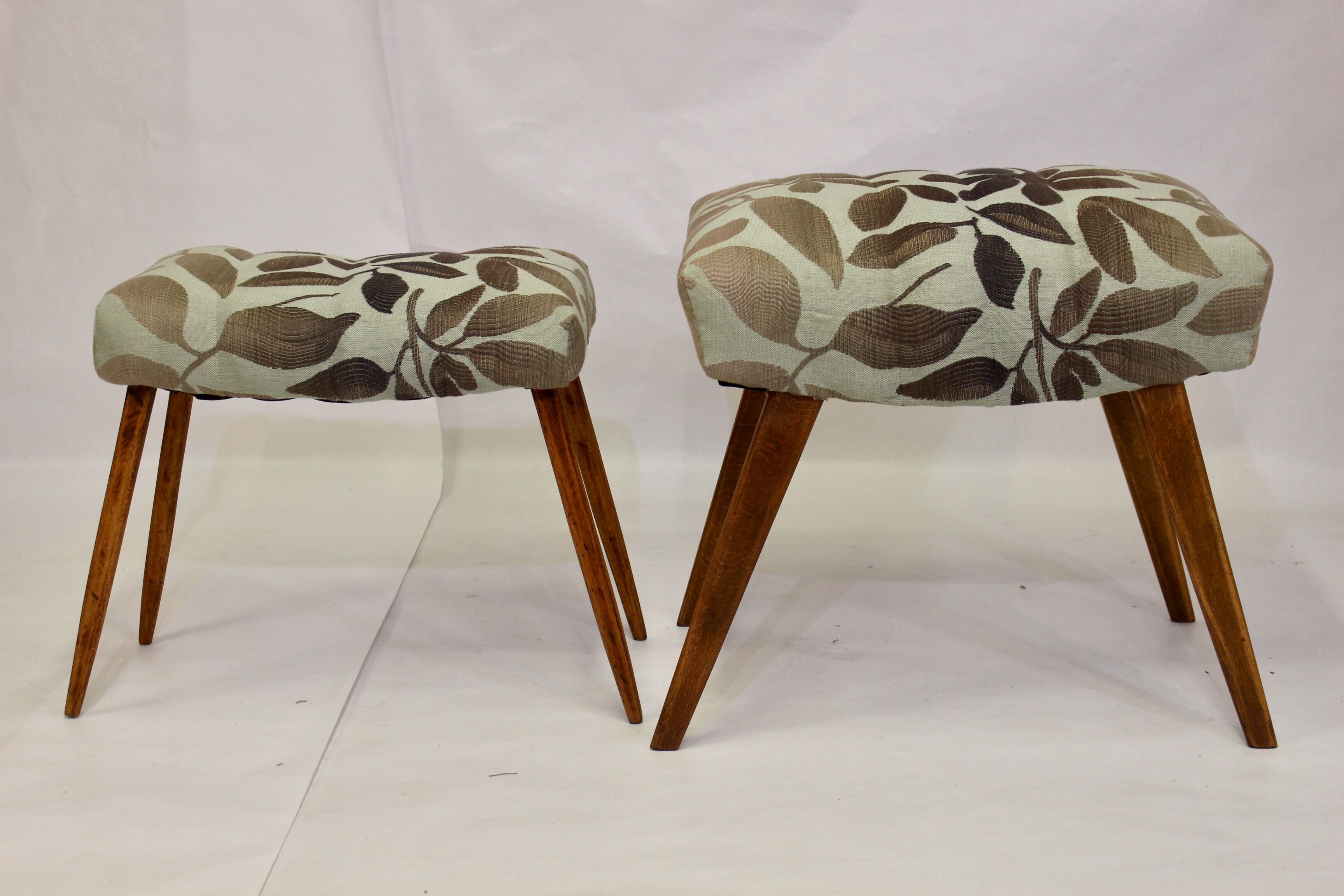 Duo of stools in 50s beech fully restored