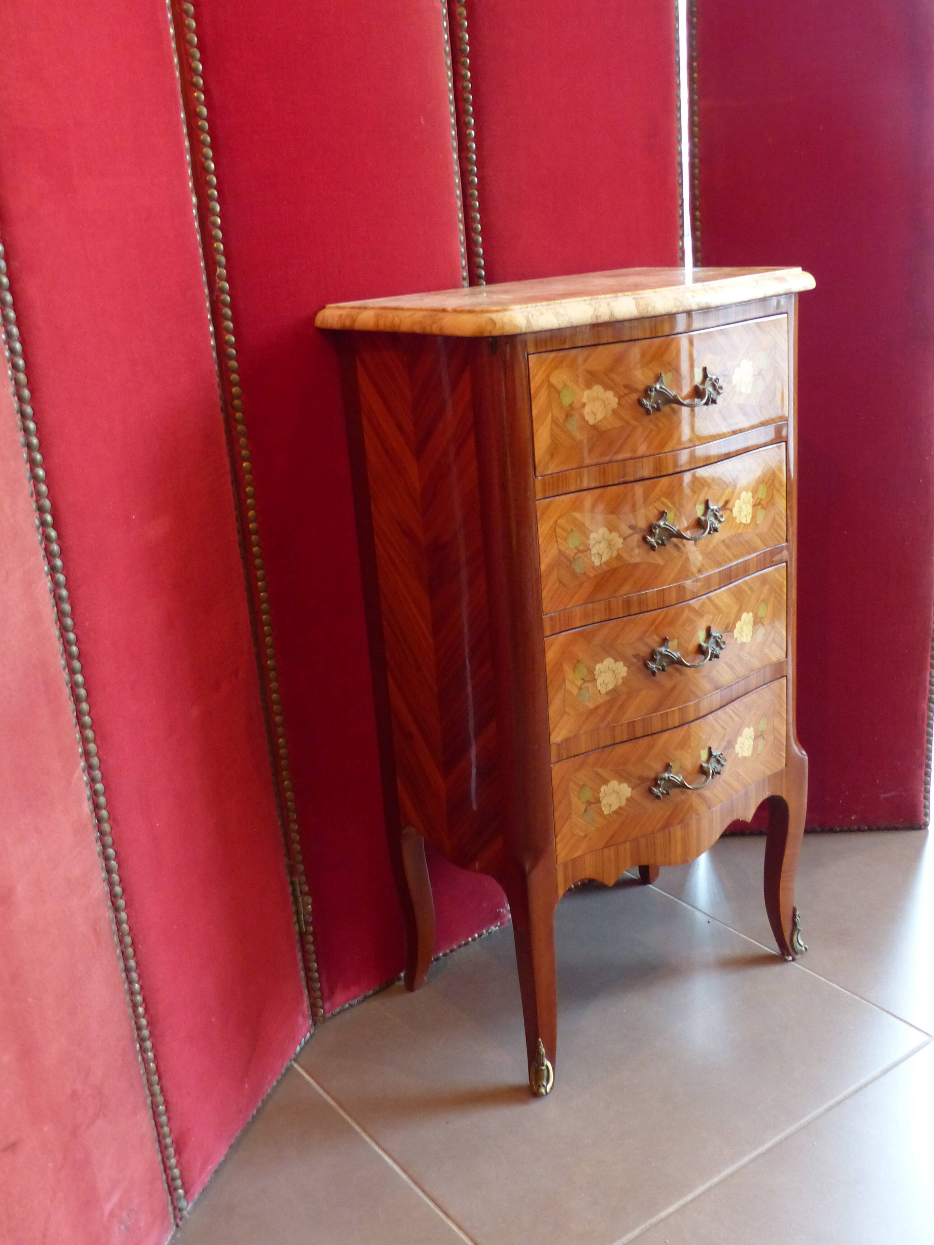 Rosewood chiffonier