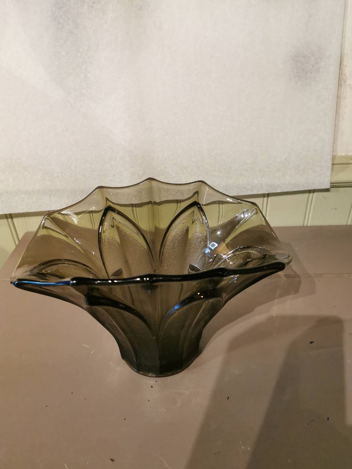 Art Deco vase in polished and frosted smoked glass