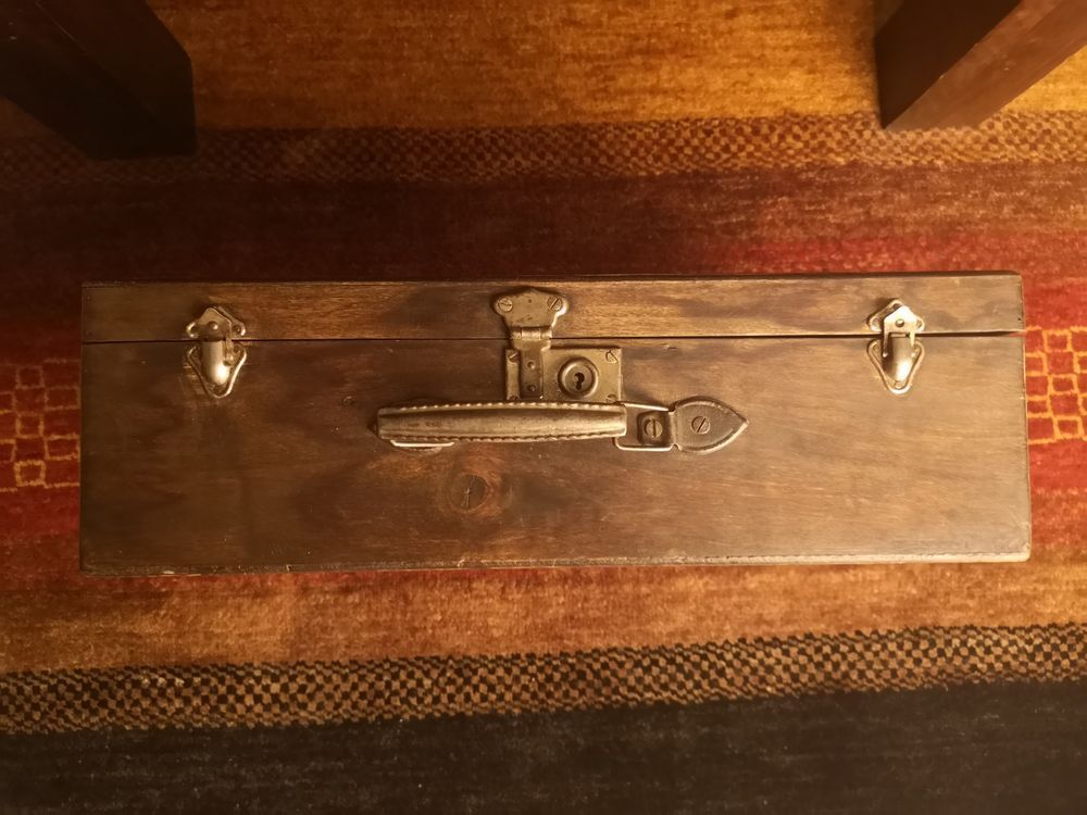 Uncompartmentalized painter's briefcase/suitcase - 1930s/1940s