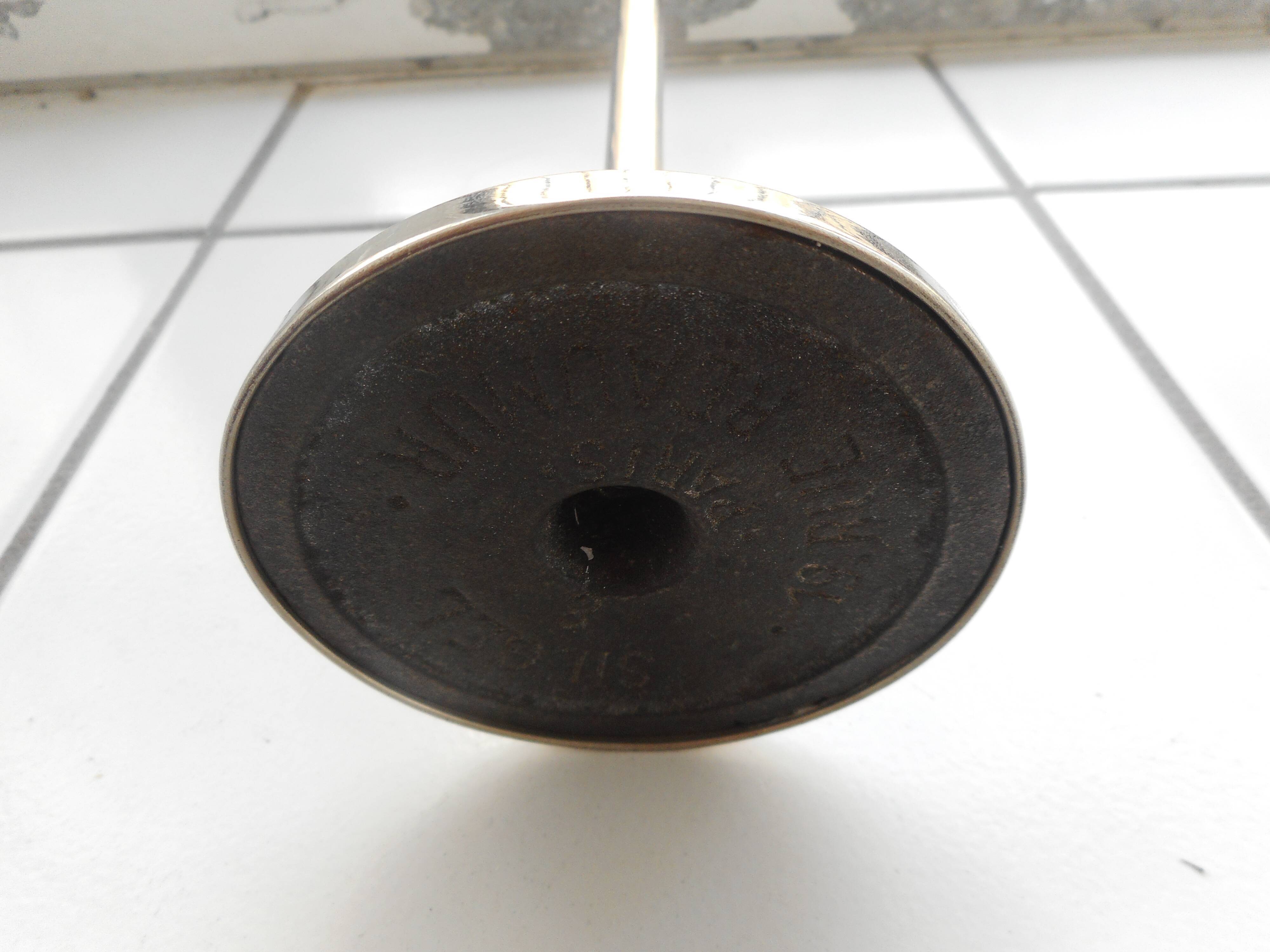 Metal hat holder Siegel