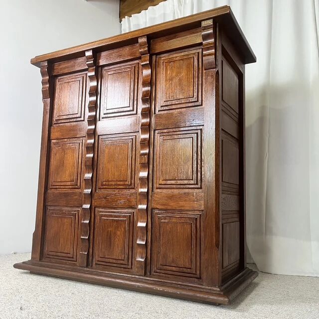 Antique oak counter/bar, 20th century