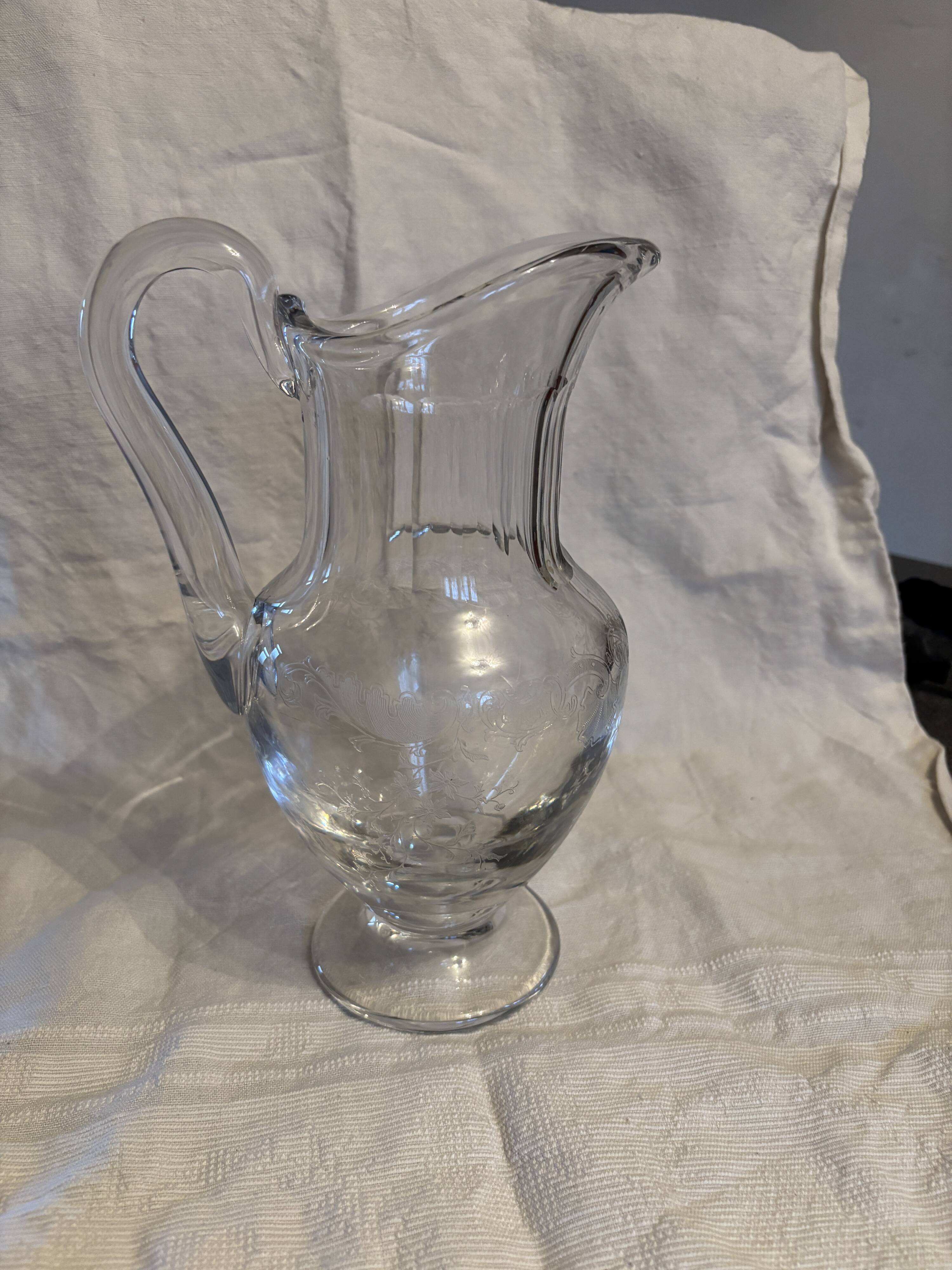 Crystal water jug by Saint-Louis, signed – engraved antique service