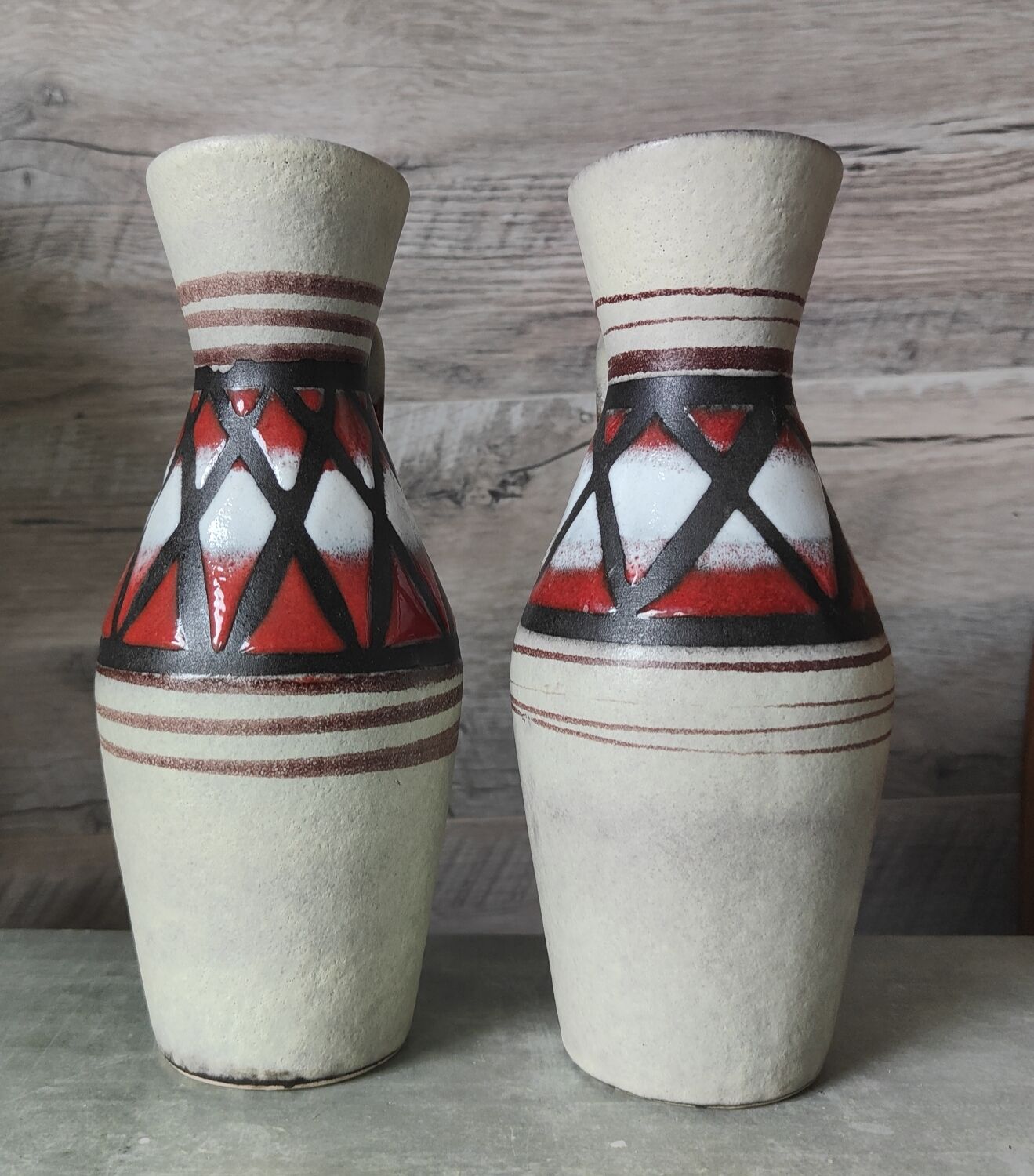 Pair of pitchers fat lava Germany