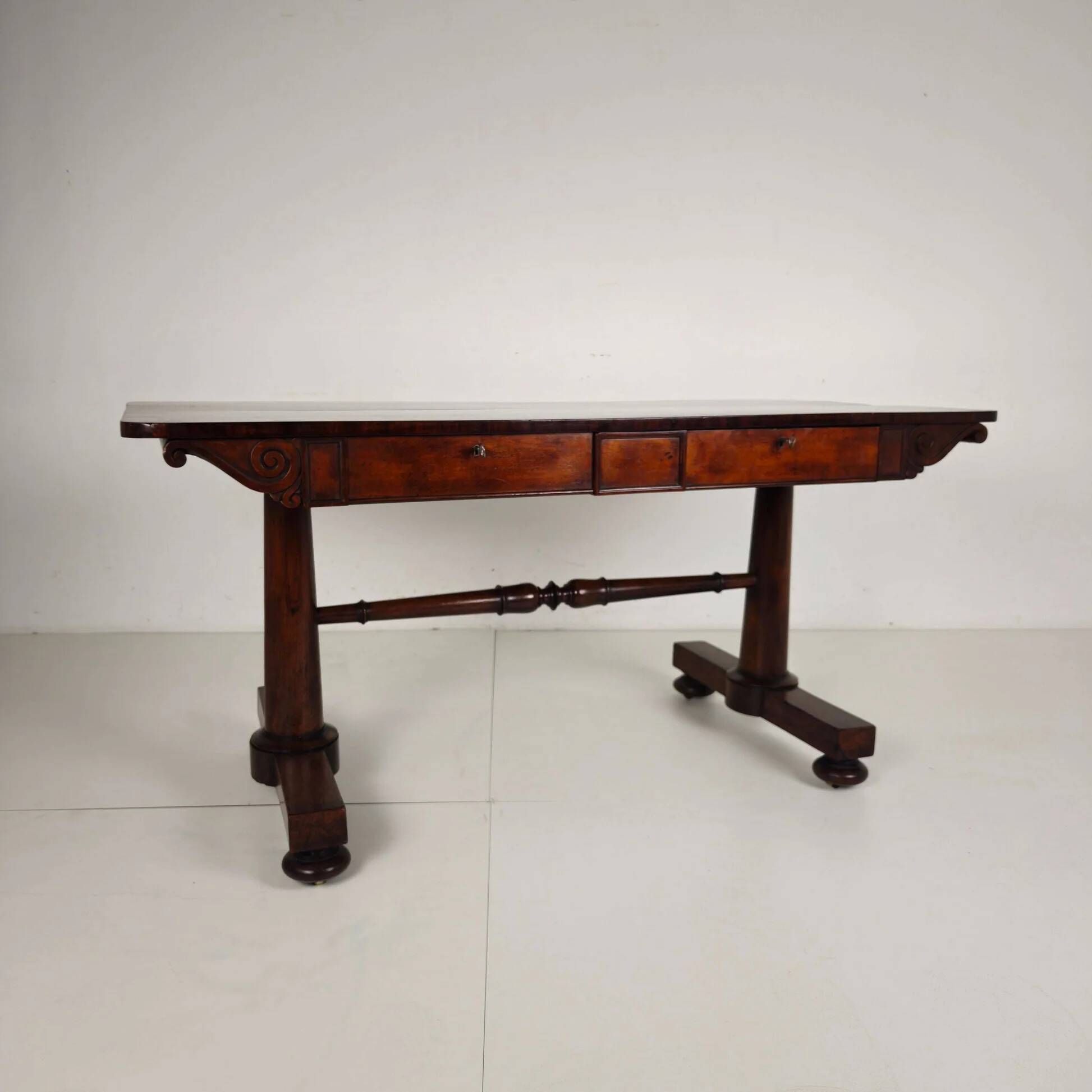 Early 19th century English Regency / William IV library writing table