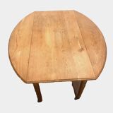 Table Louis Philippe a quatre pieds en orme massif xix siècle