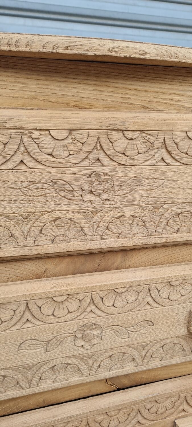 Breton chest of drawers in solid oak