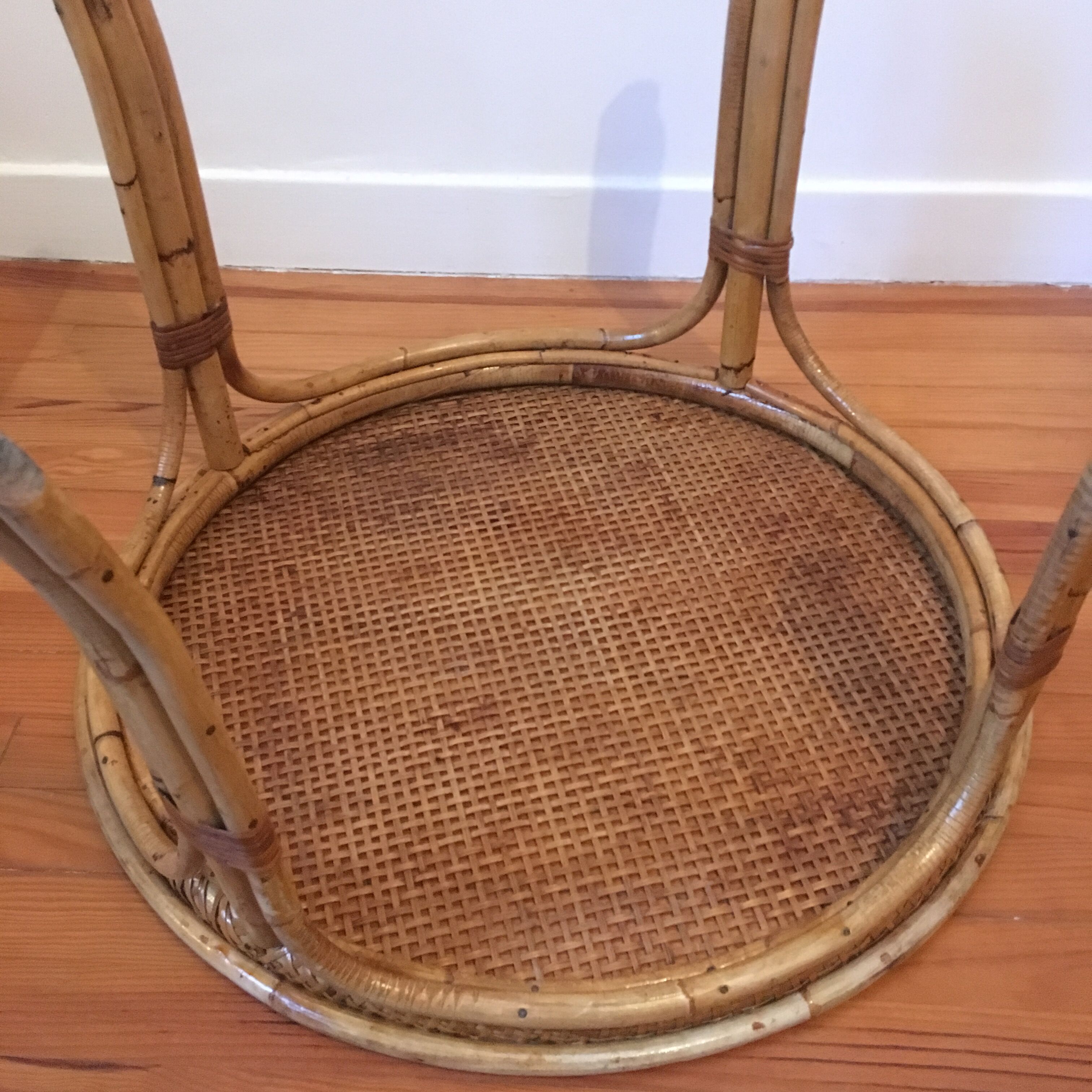Table low rattan and caning