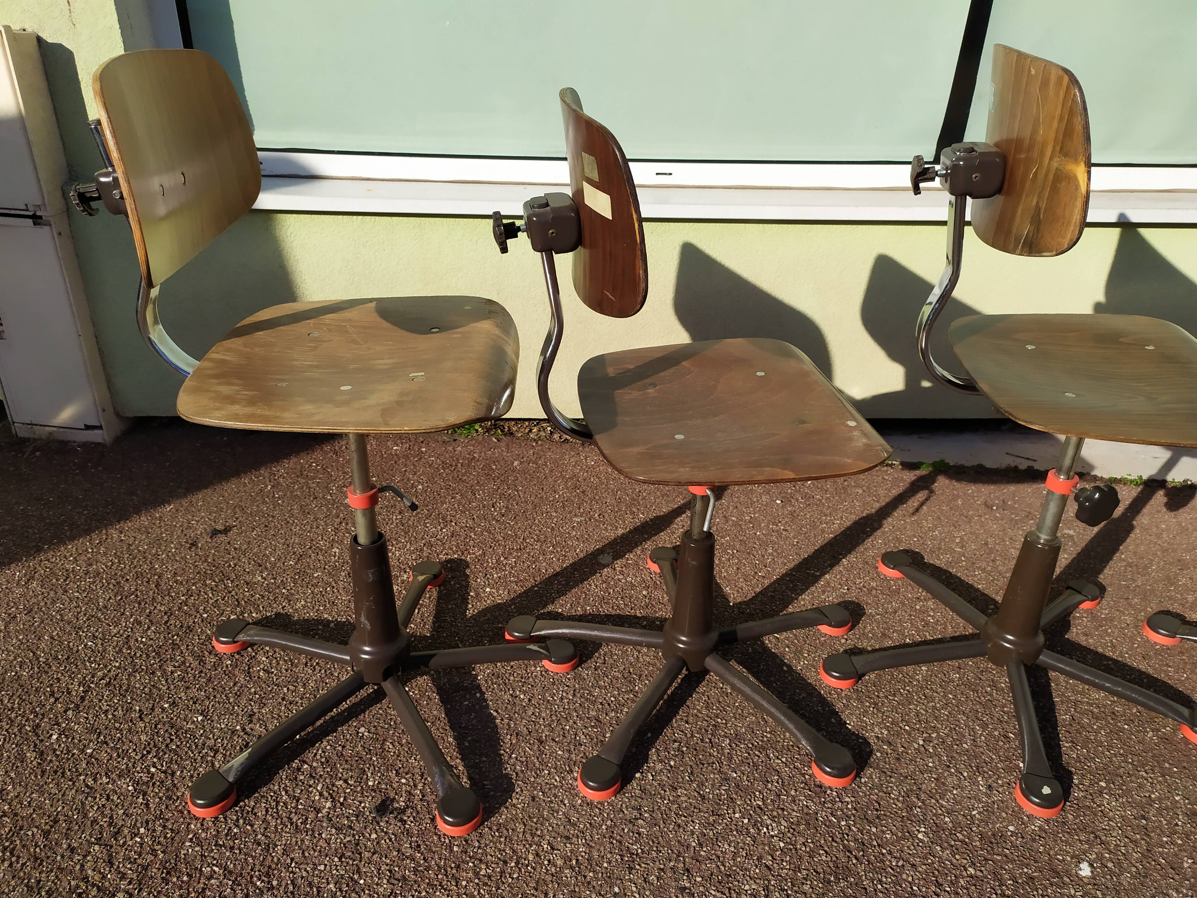 Set of 6 adjustable workshop pfaff chairs swivel sewing