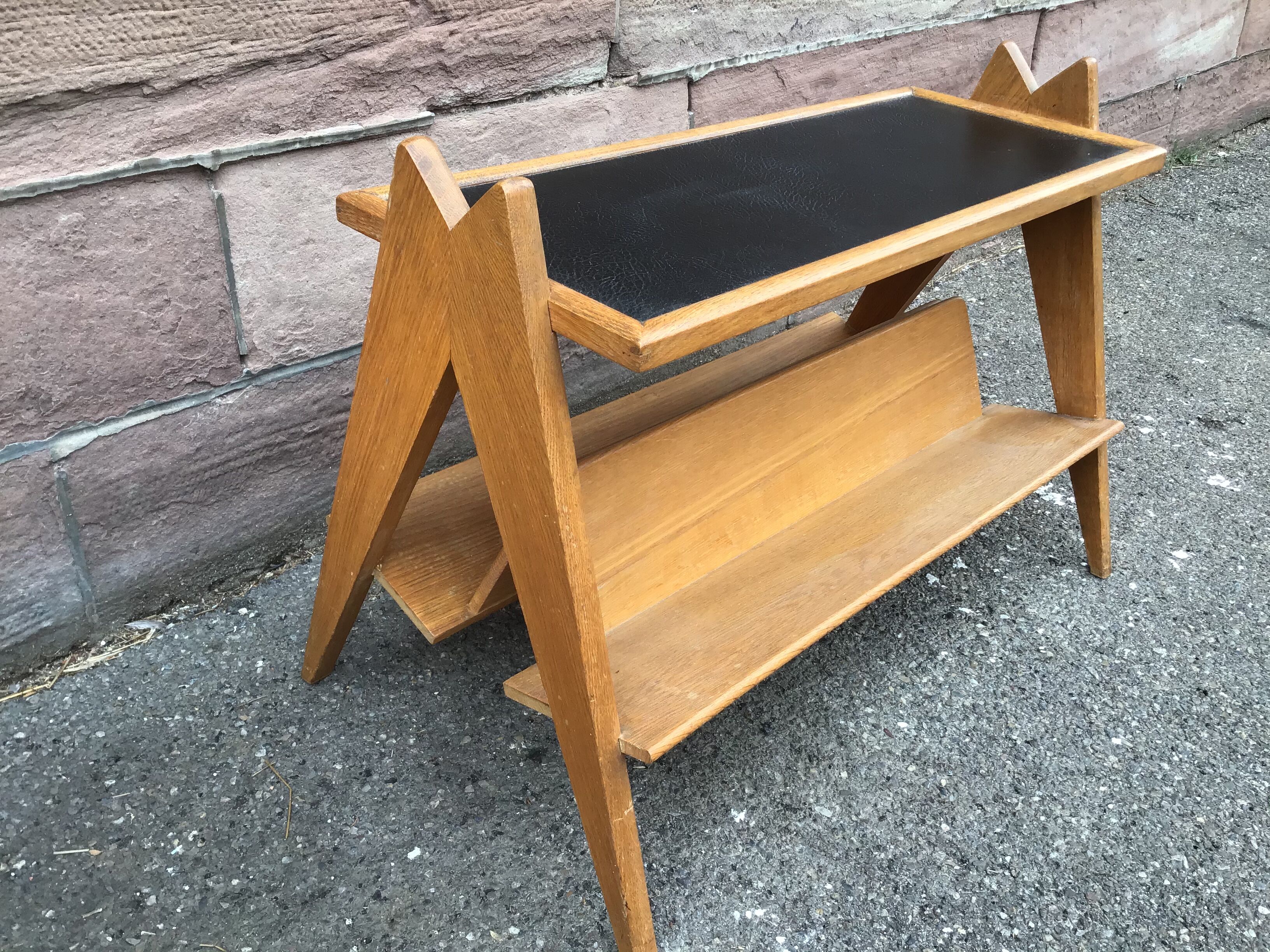 Étagère scandinave pied compas 1960