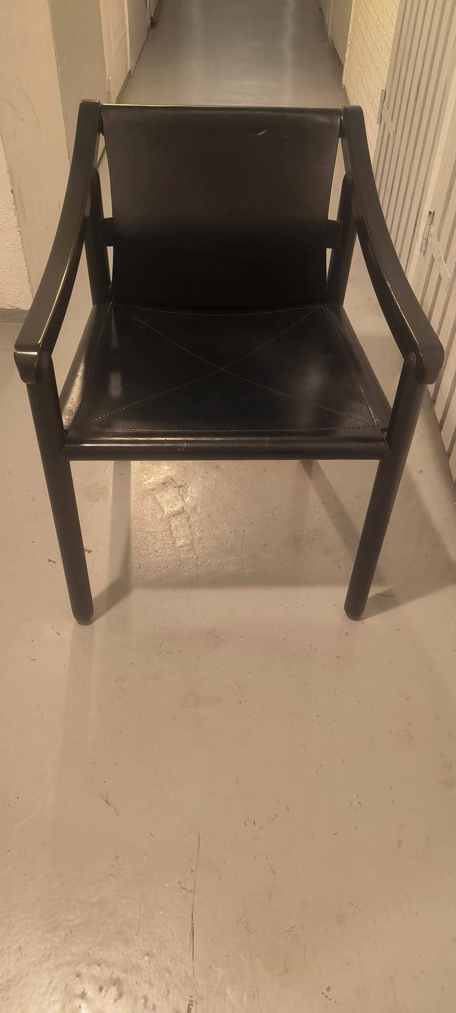 Chair 905 by Vico Magistretti