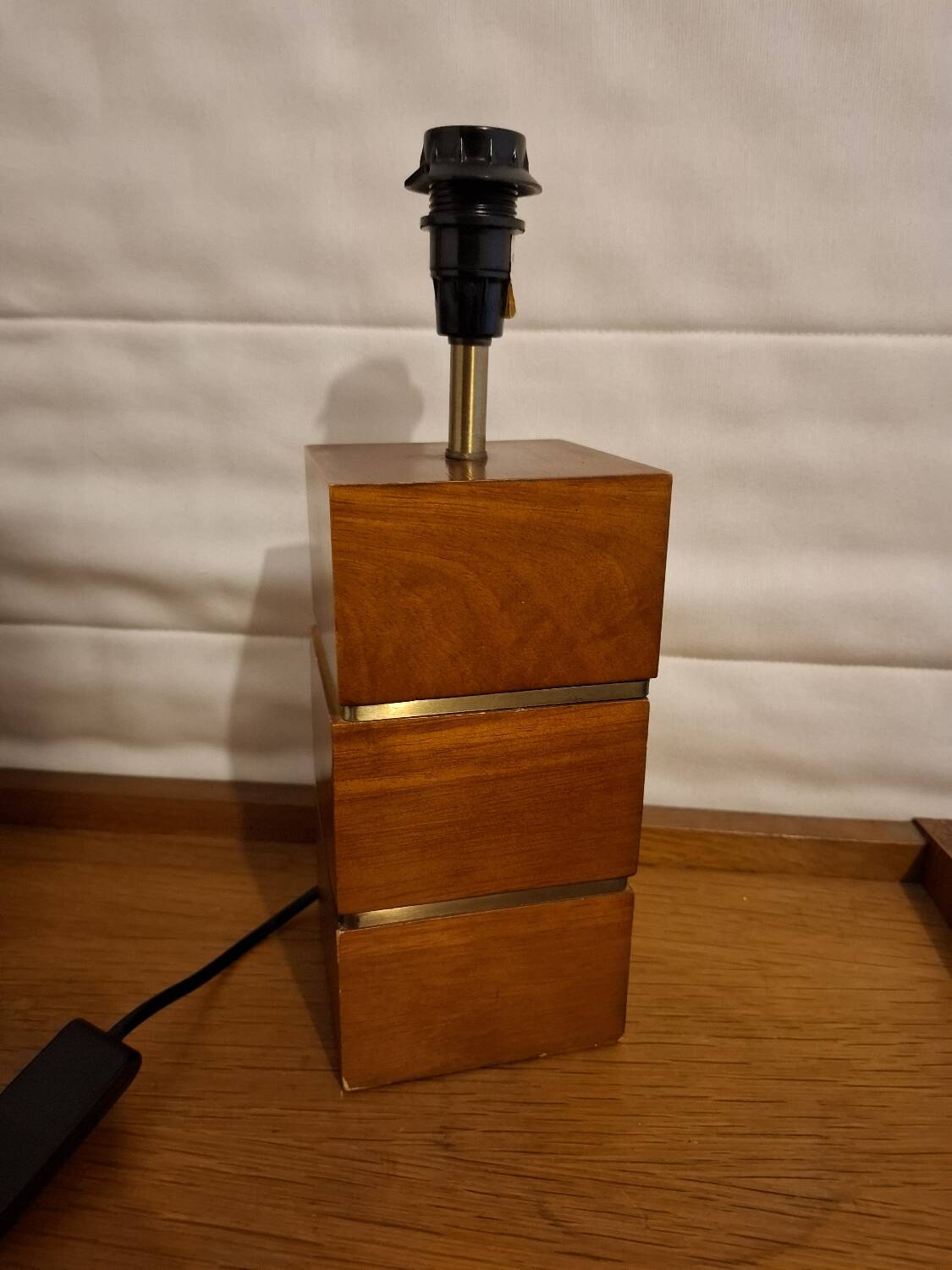 Vintage lamp base