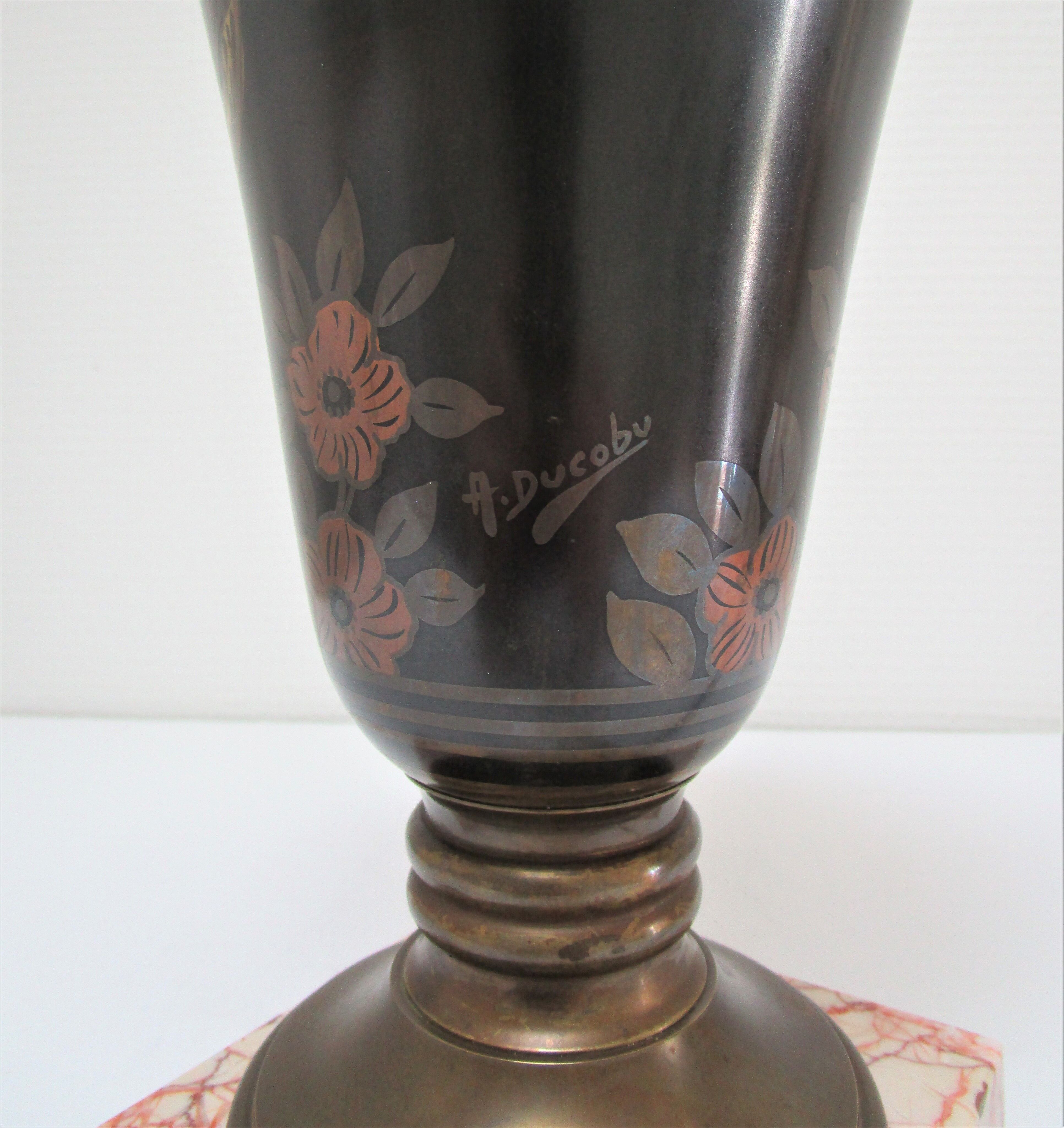 Lampe vasque art déco métal et marbre signée a.ducobu décor fleurs oiseau