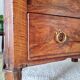 Commode ancienne style Louis XV en ronce de noyer – 4 tiroirs
