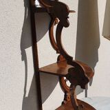 Corner shelf