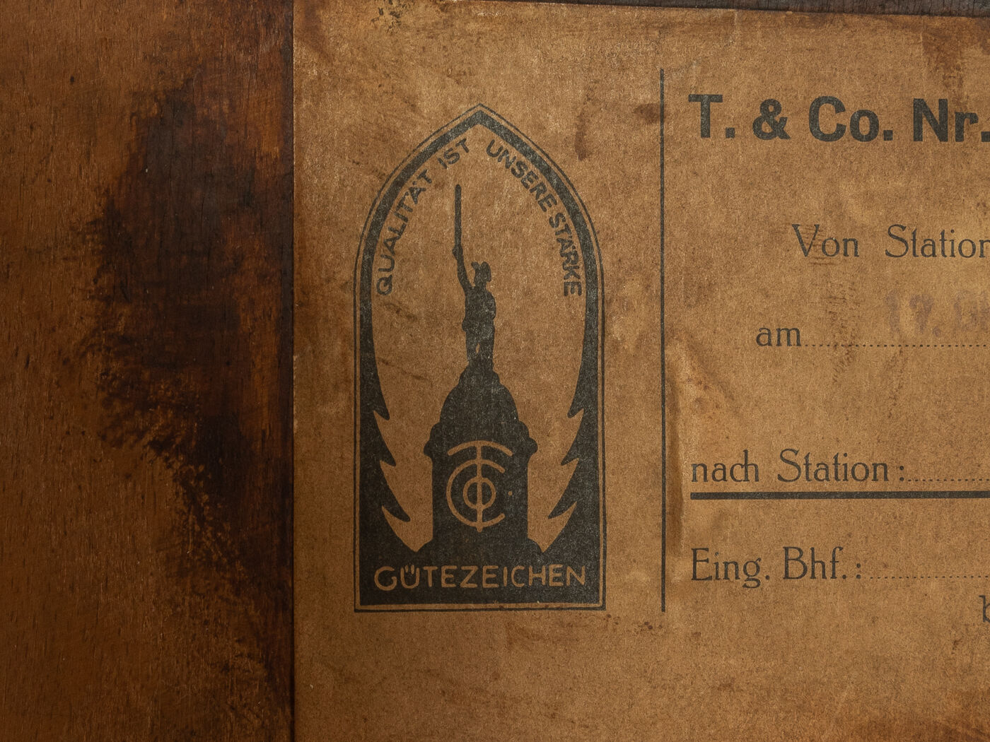 1930s Art déco kitchen cabinet