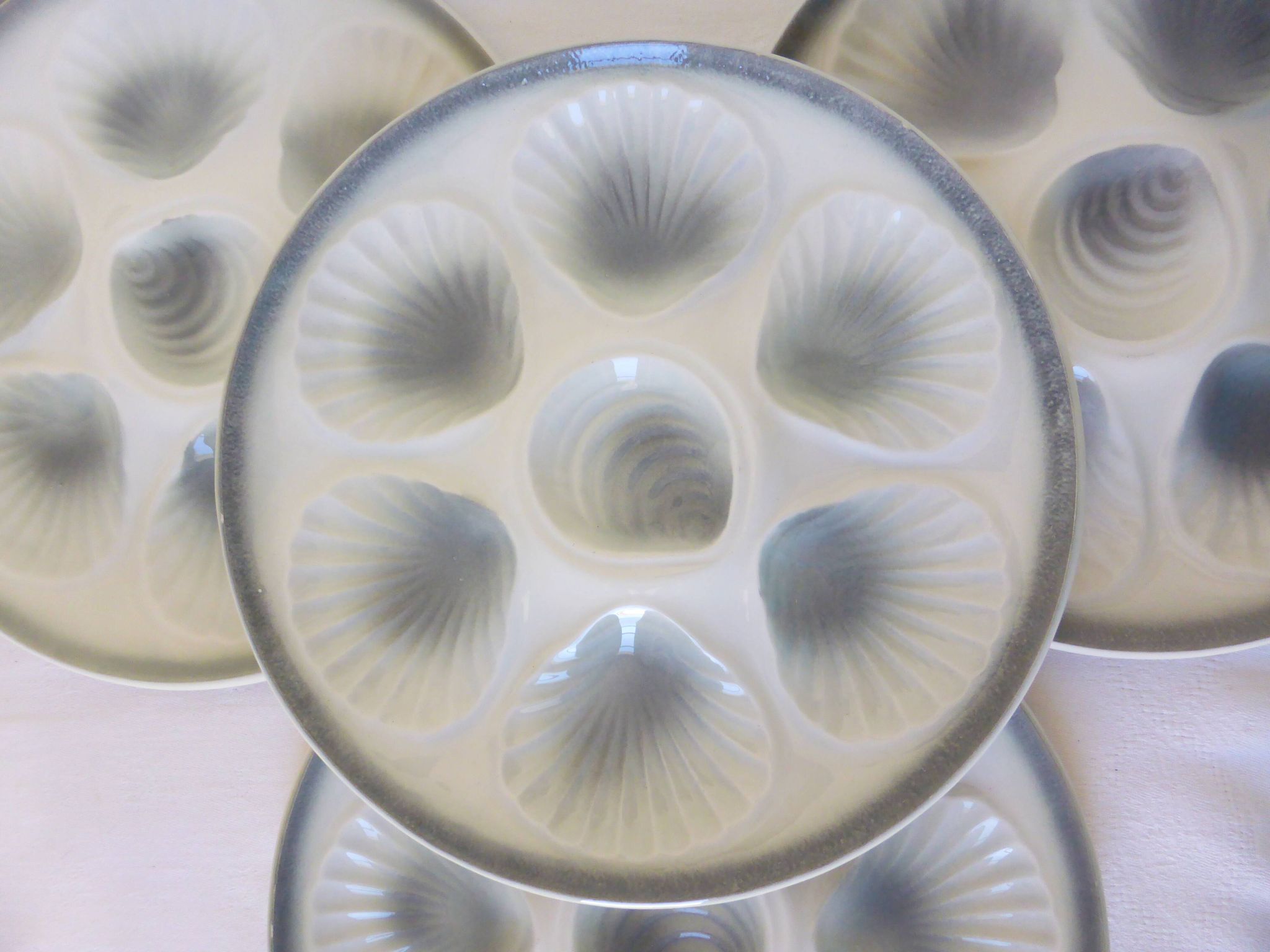 4 oyster plates Moulin des Loups 2106174