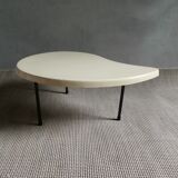 Table basse tripode, forme goutte d'eau, années 60