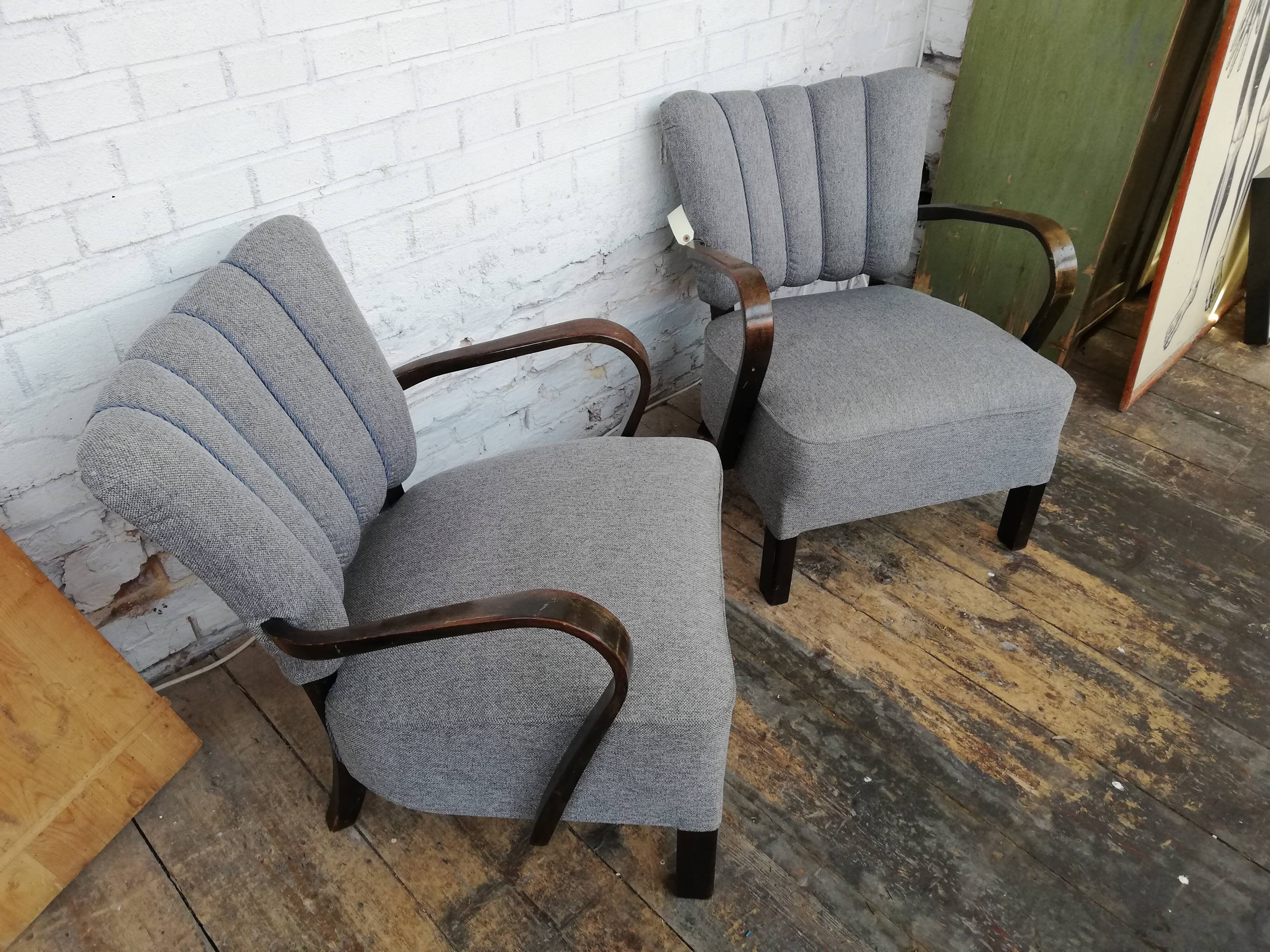 Pair of Halabala cocktail armchair, Czech, 1940