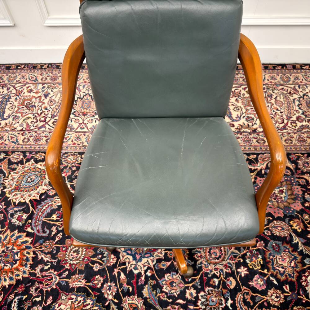 Classic English Heldense Exclusive Office Chair