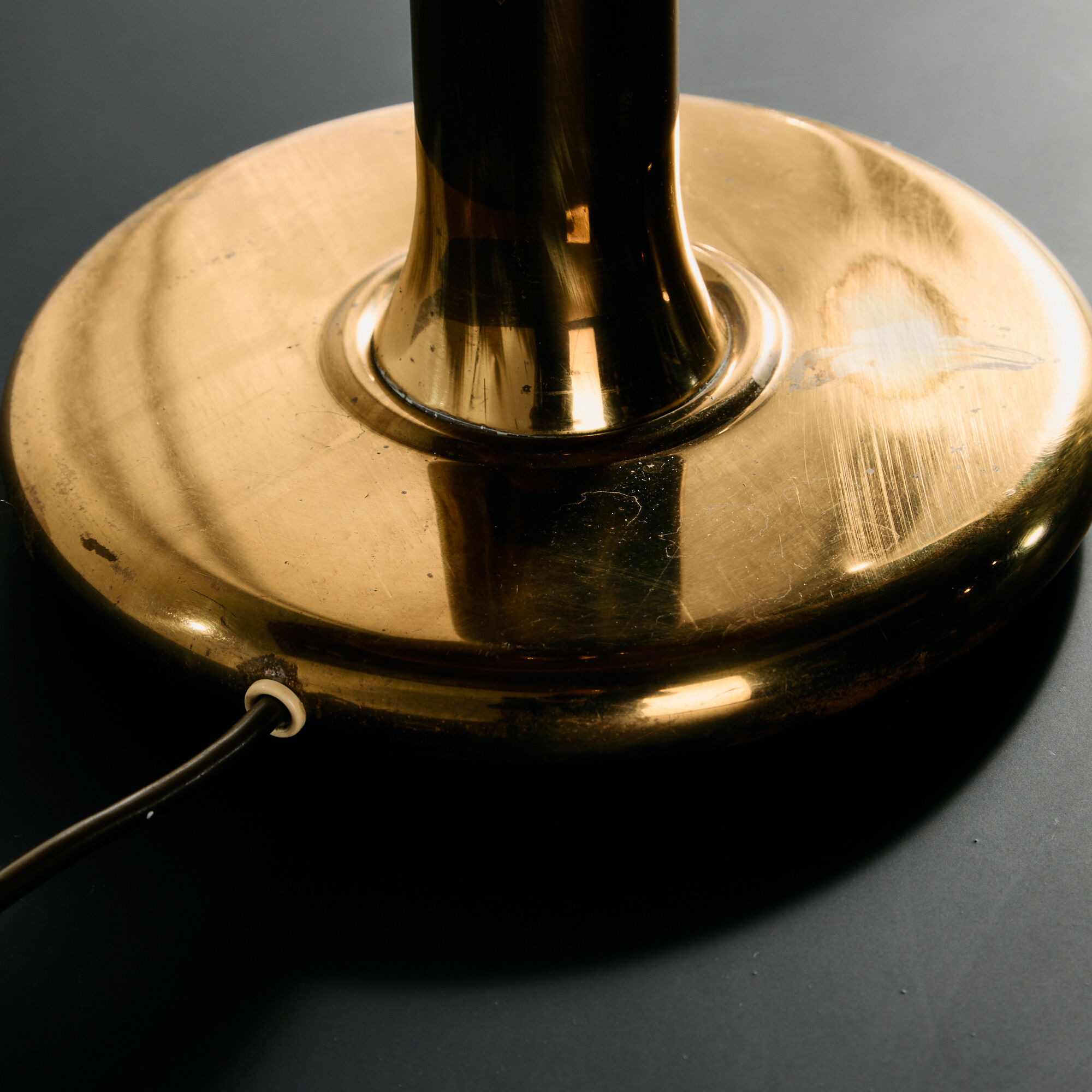 Brass table lamp