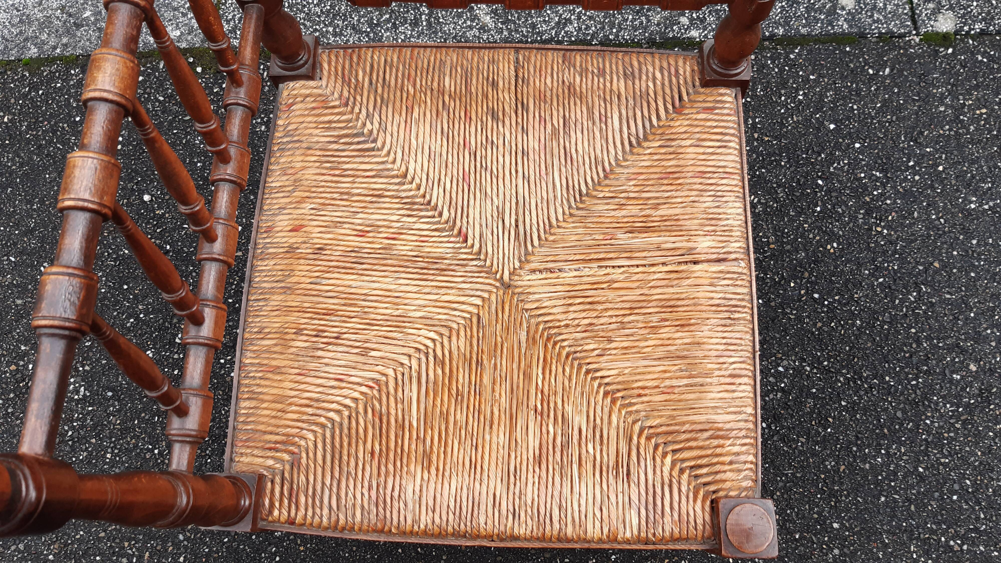 Corner chair turned wood straw seat