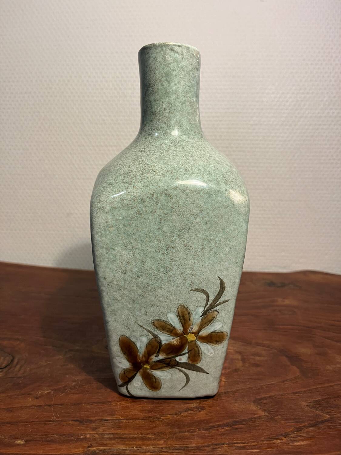 Handmade ceramic vase craft work