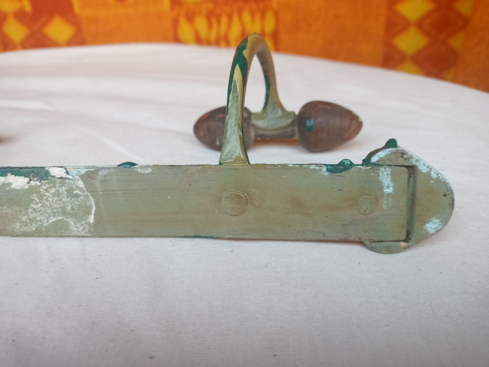 Wall coat rack in metal and old wood