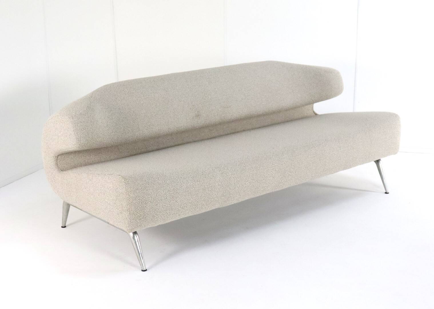 Banque Artifort Bird de Michael van der Kley