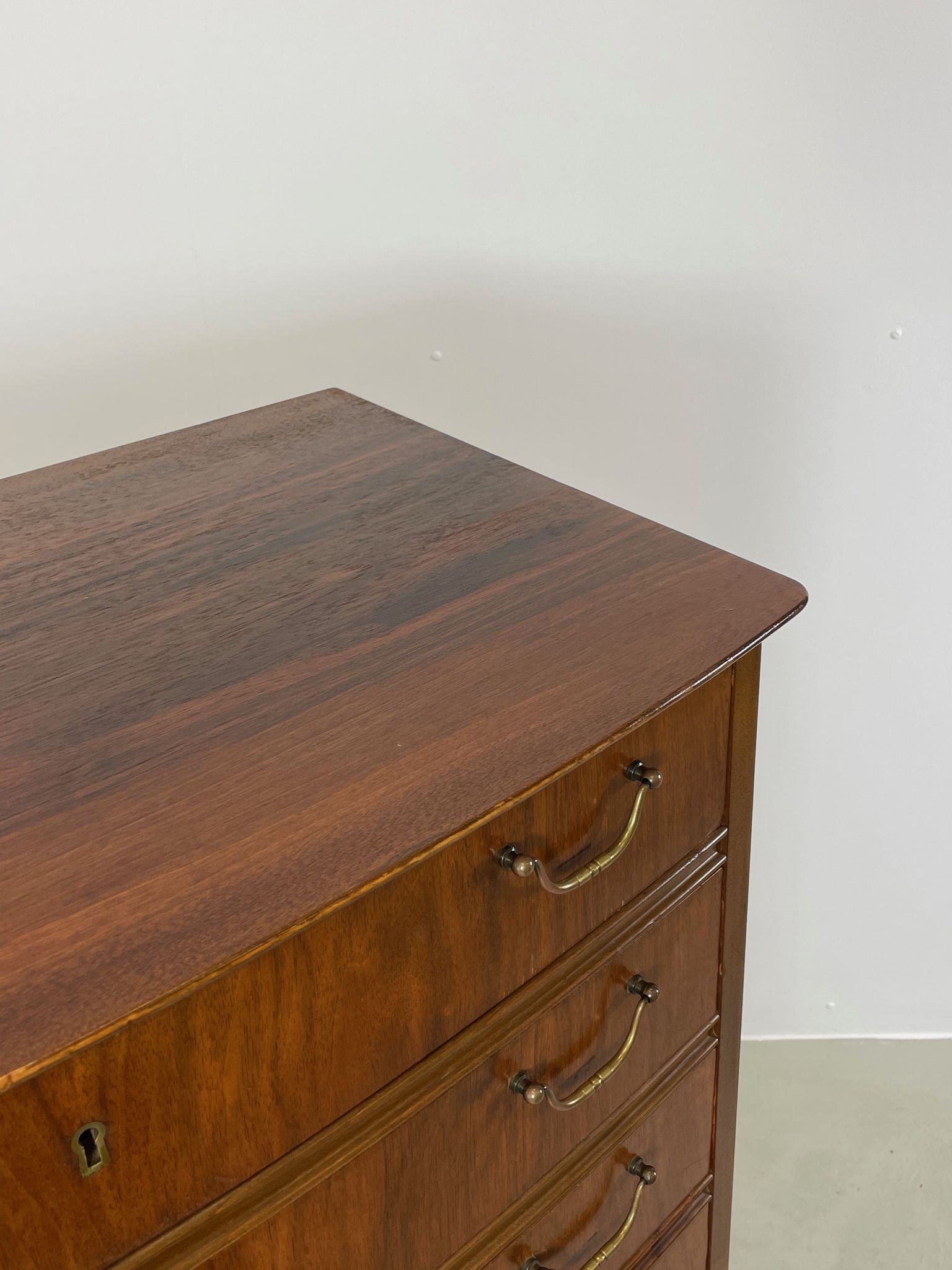 Danish tallboy chest of drawers Kvalitet mobelfabrik brdr. 1940s