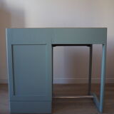 Children's desk