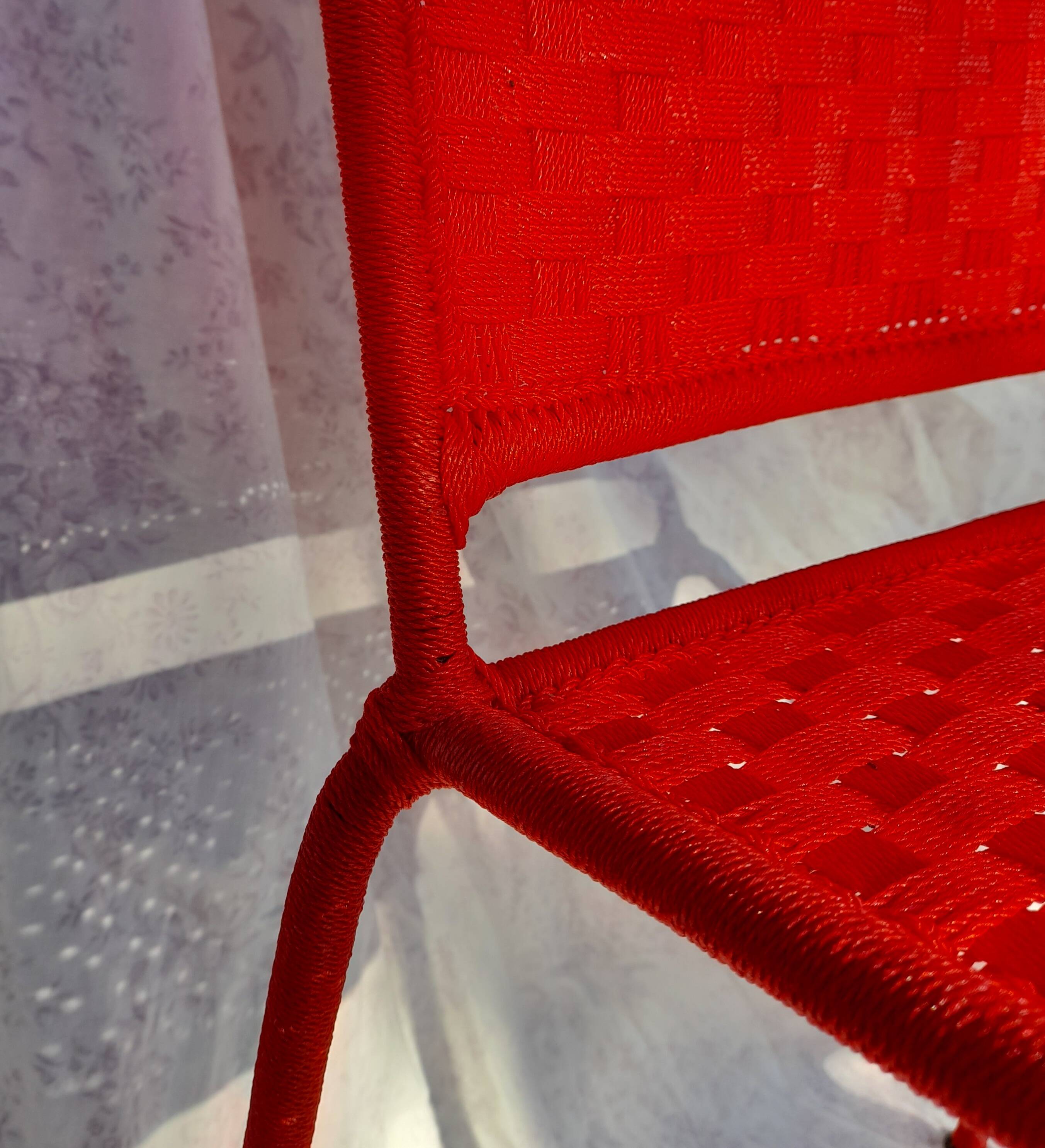 Spun chair (indoor - outdoor): dining room, bistro, office, garden