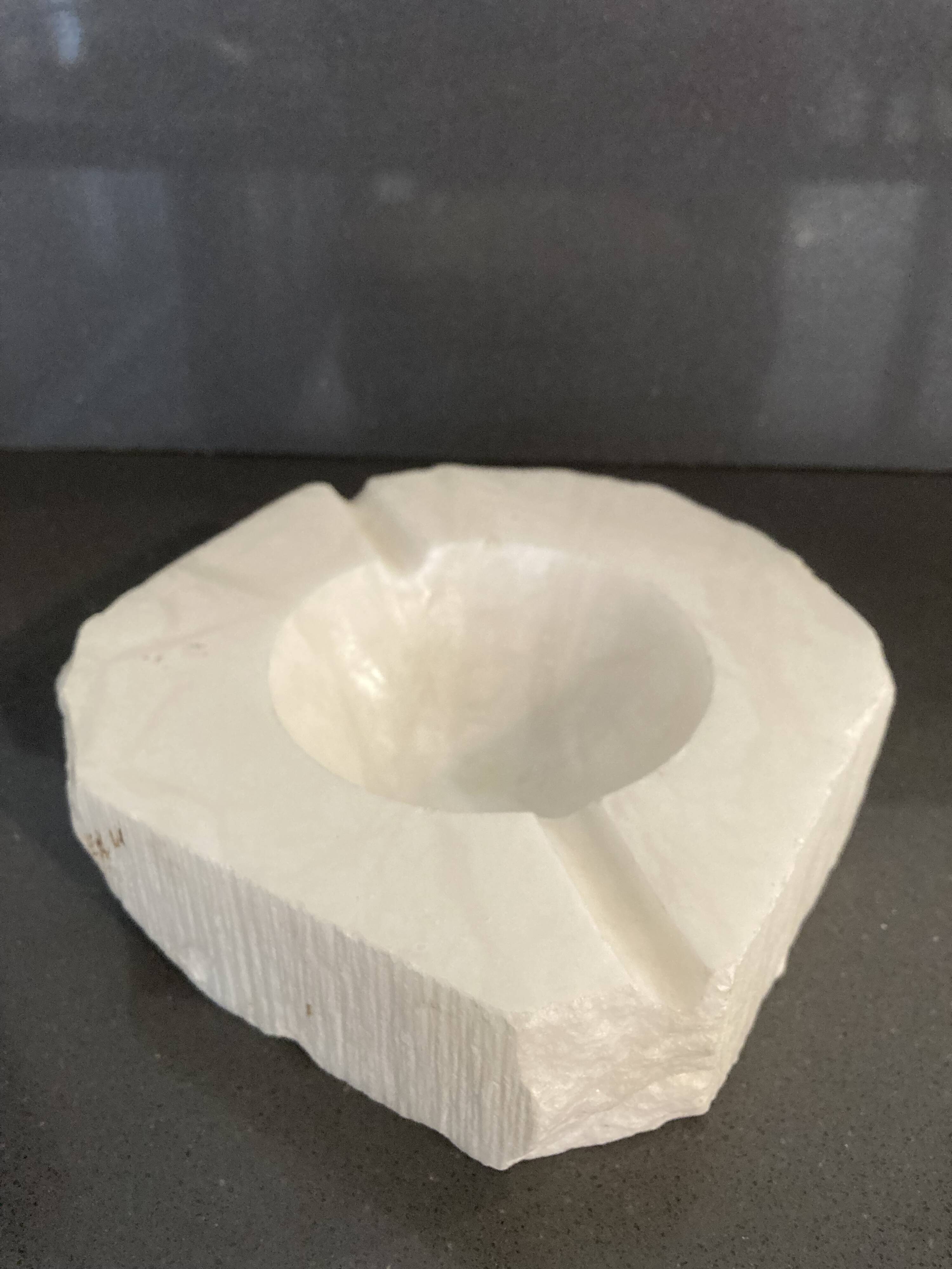 Cendrier marbre poli et brut