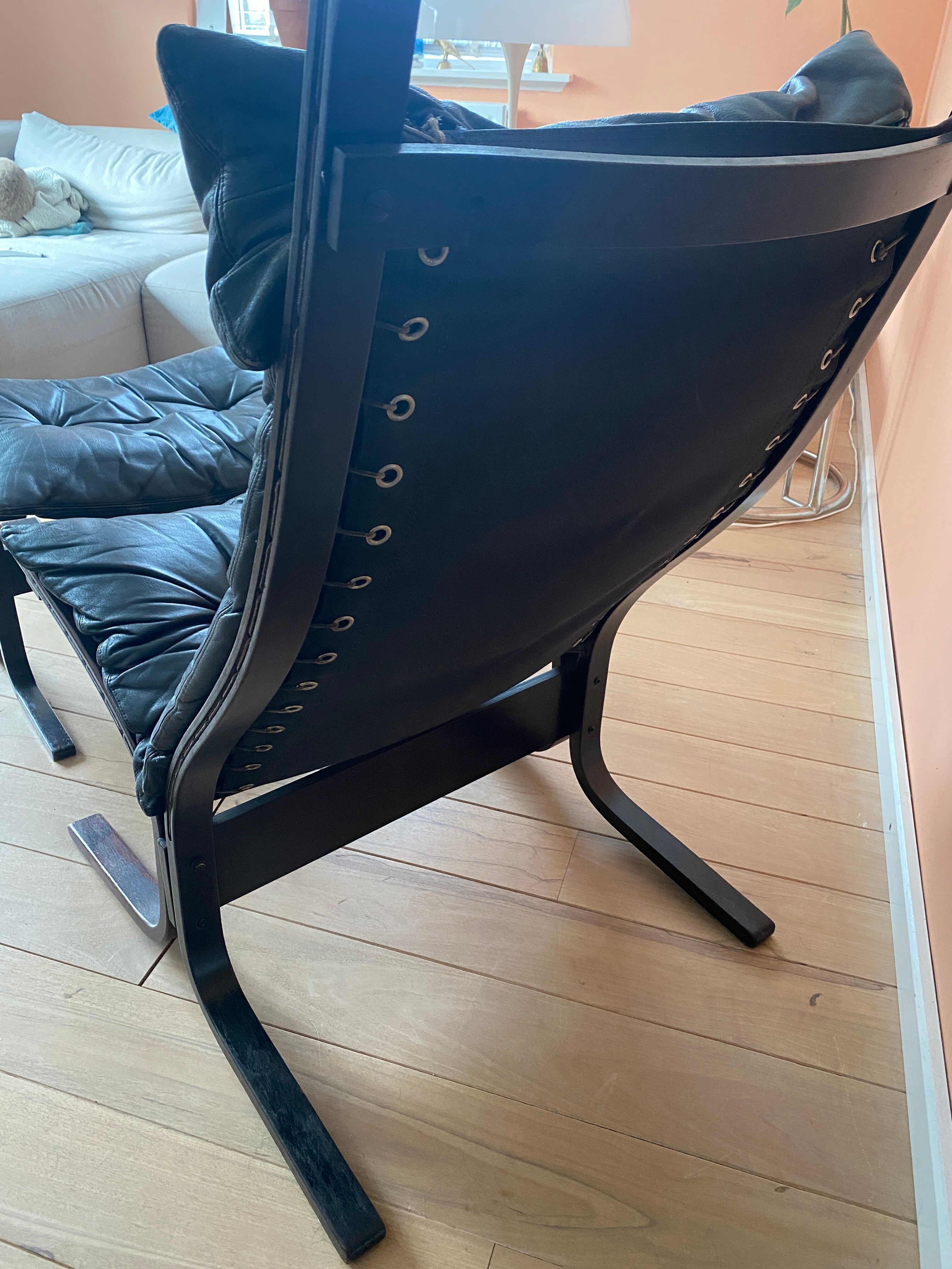 Vintage design Westnofa Lounge chair & ottoman