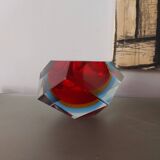 Empty pocket in Murano glass