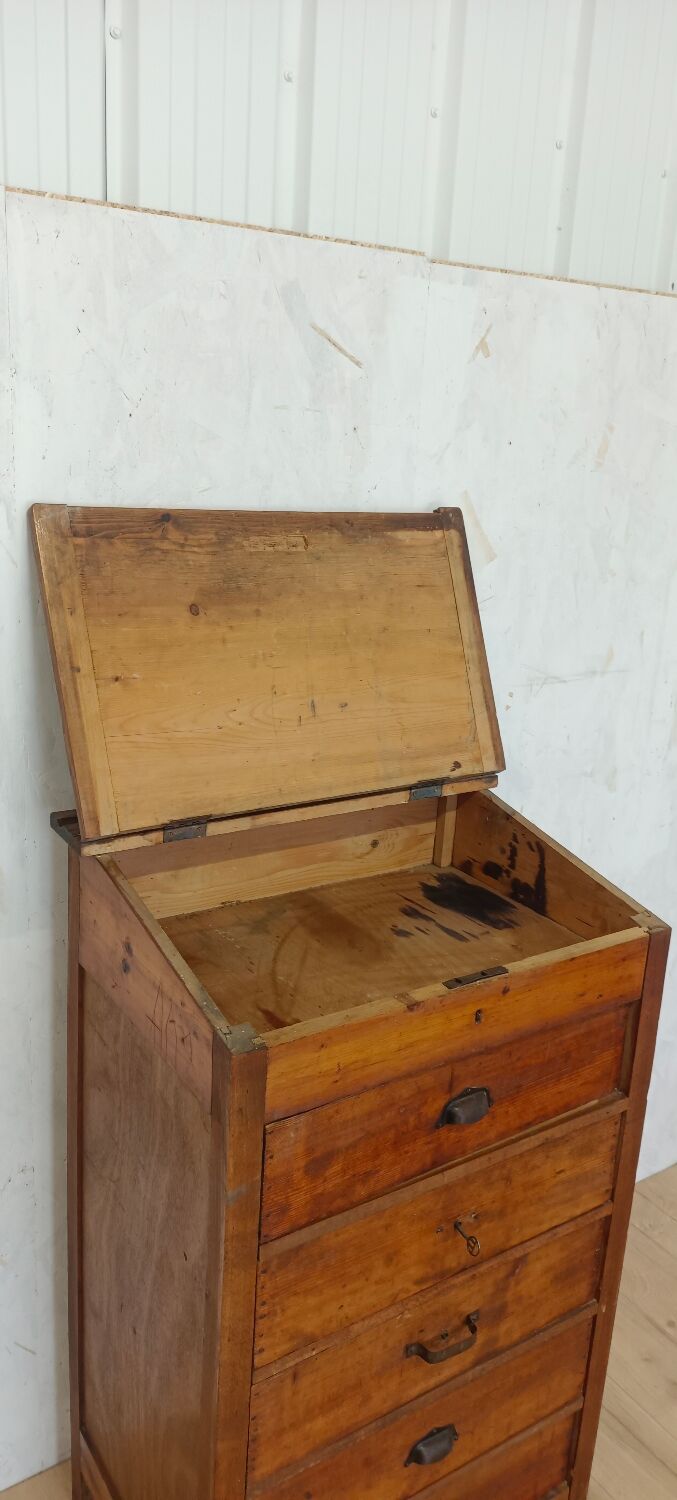 Printer's workshop furniture