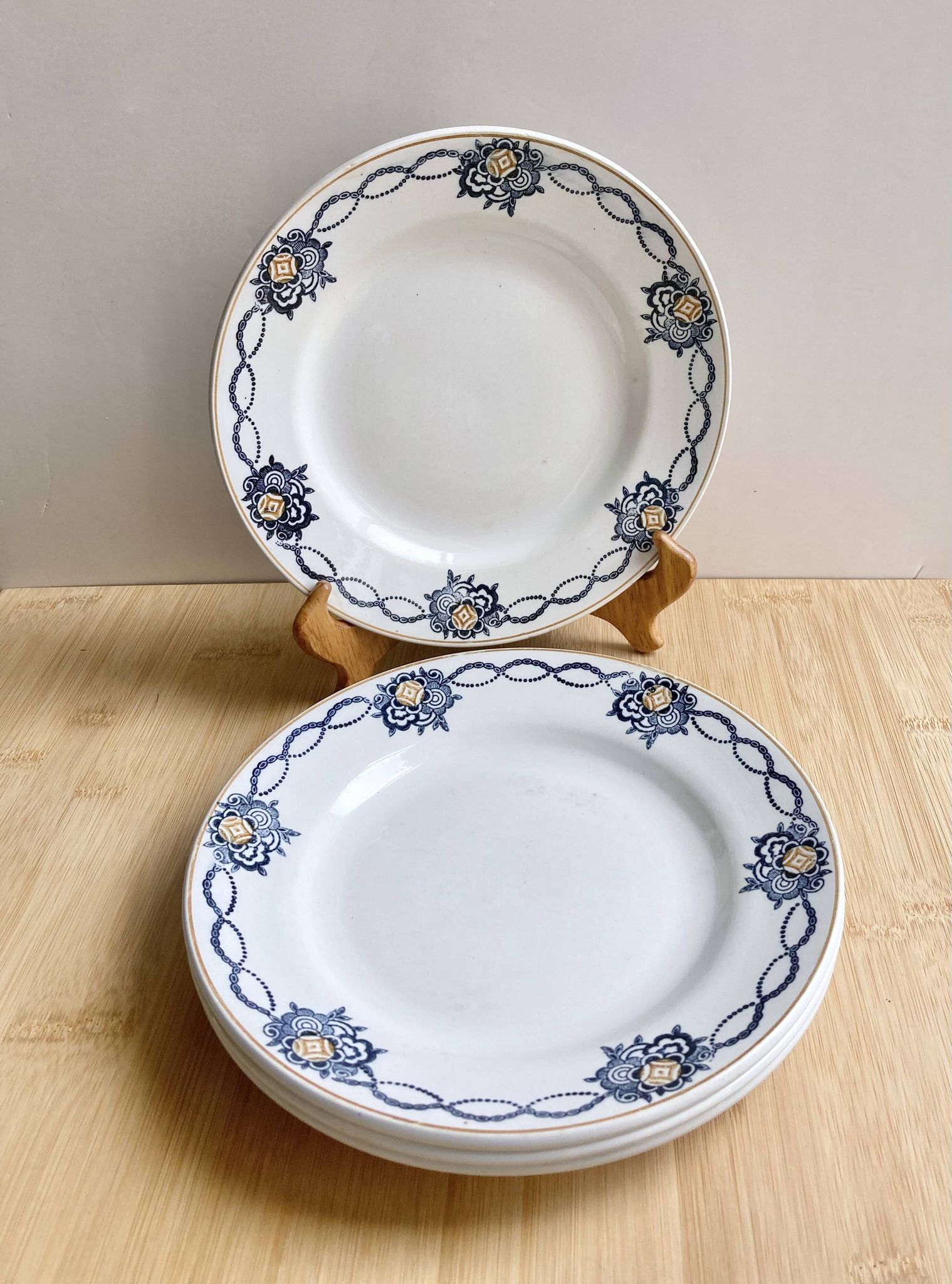 4 assiettes plates Terre de fer - Saint-Amand