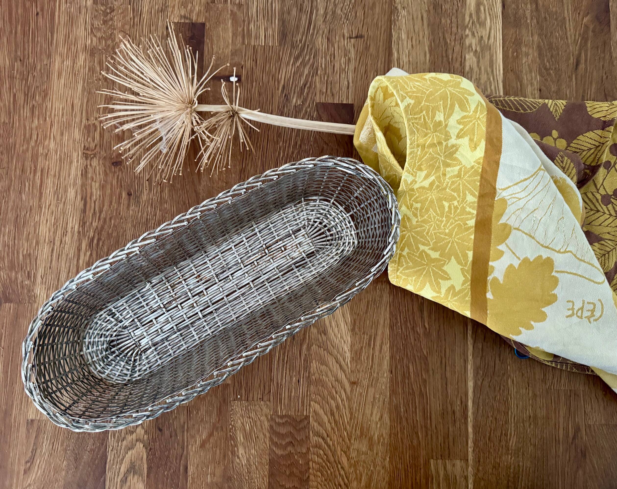 Silver-plated metal bread basket
