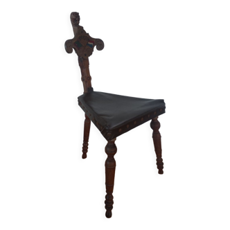 Chaise trépied antique tête de lion d’oporto