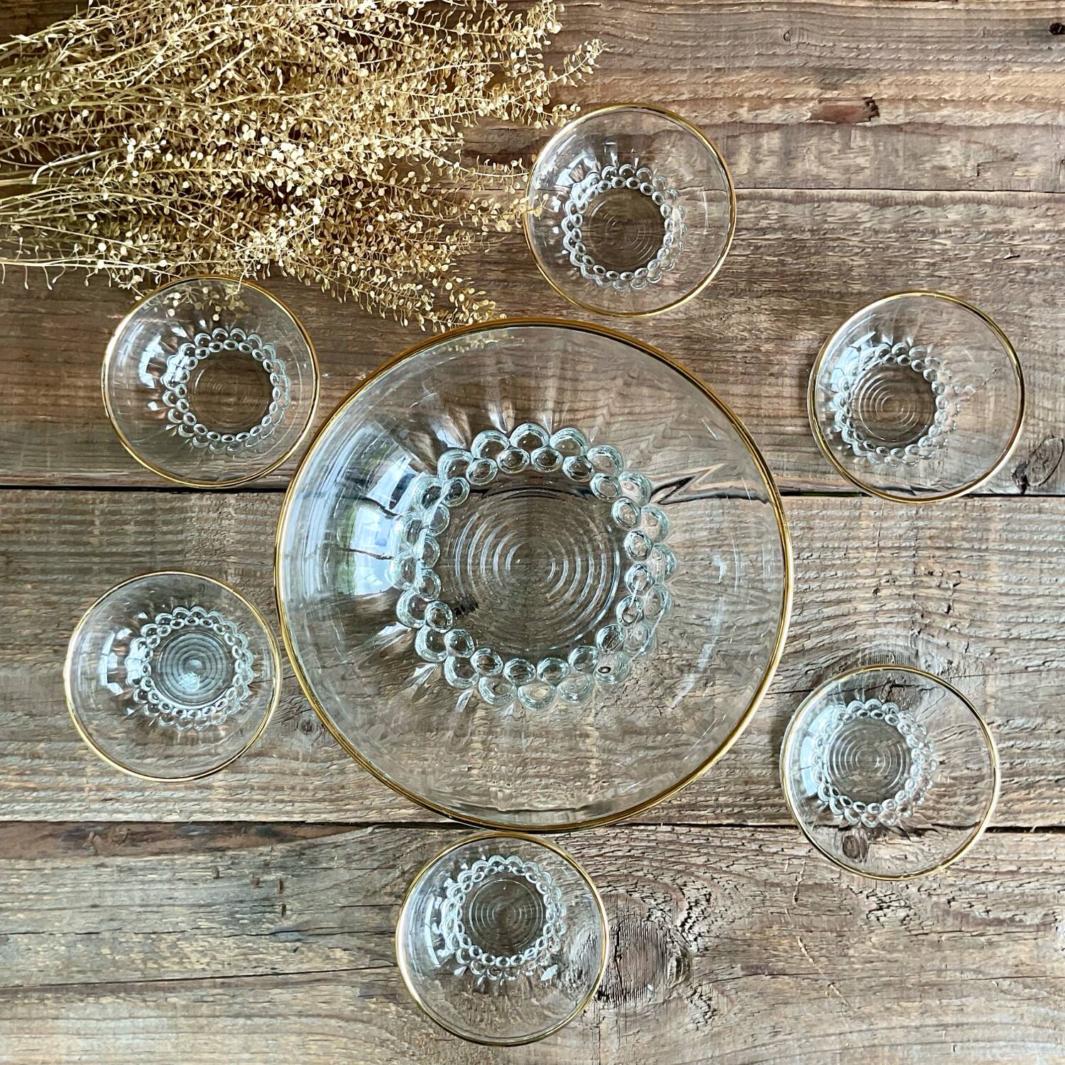 6 coupelles et le saladier verre vintage