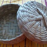 Basket / candy straw